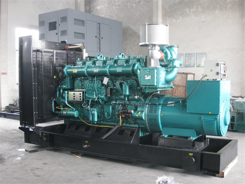 古蔺200KW 柴油发电机的油耗是多少？
