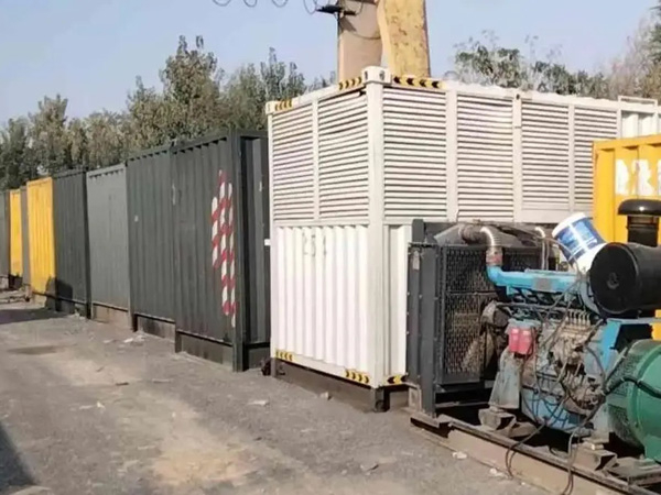 古蔺200KW柴油发电机机组每小时油耗是多少？